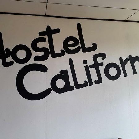 Hostel California Monteverde Bagian luar foto